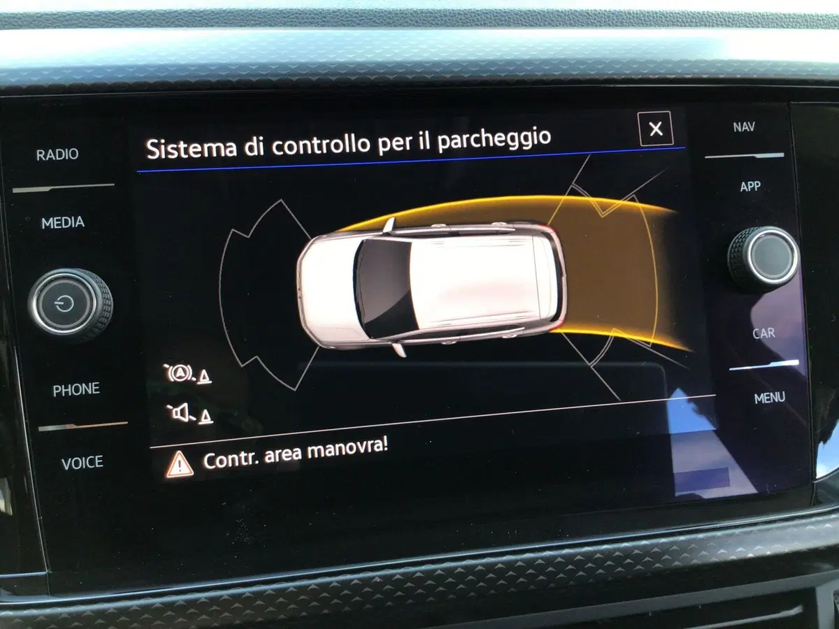 Volkswagen T-Cross usata a Genova (19)