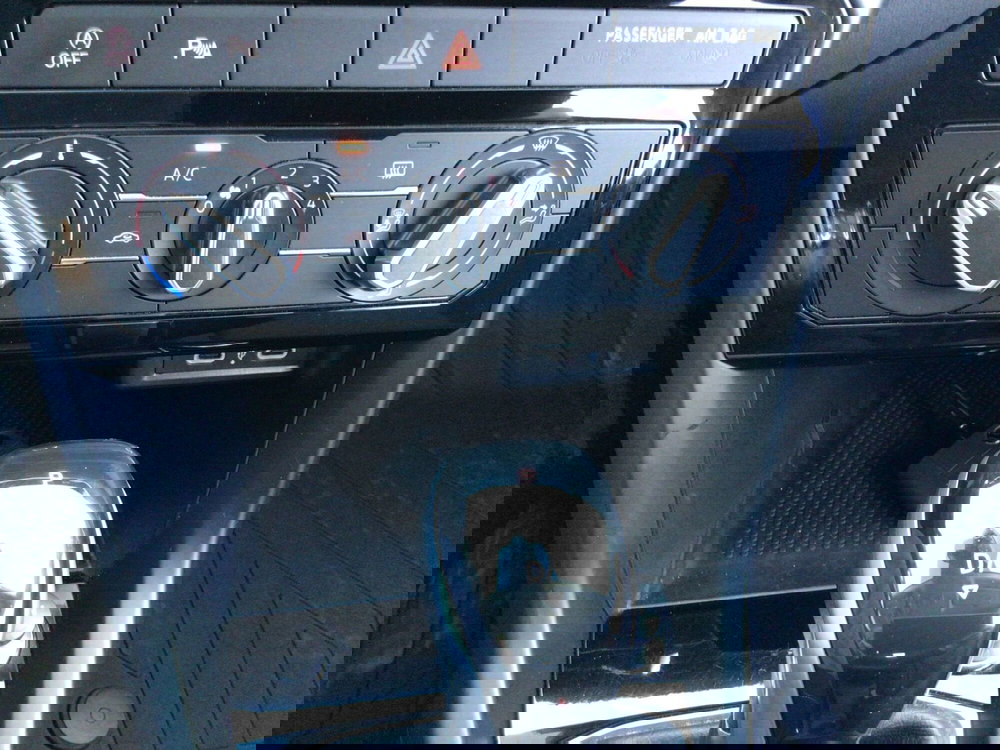 Volkswagen T-Cross usata a Genova (20)