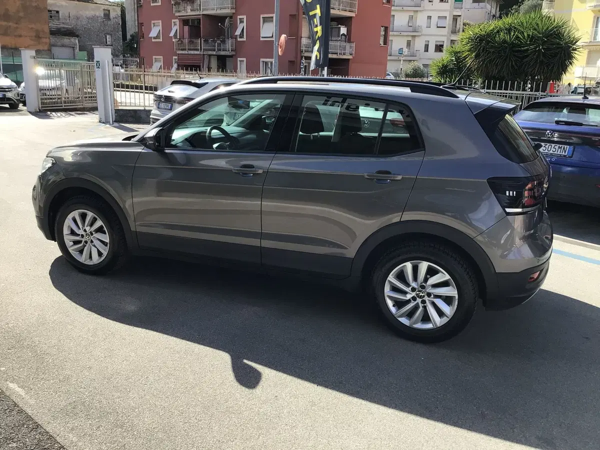 Volkswagen T-Cross usata a Genova (8)
