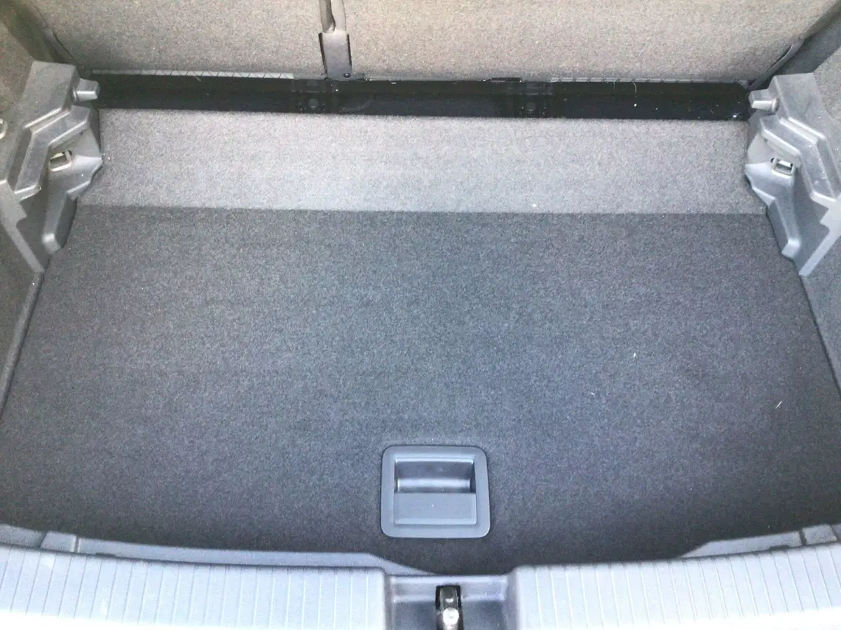 Volkswagen T-Cross usata a Genova (9)