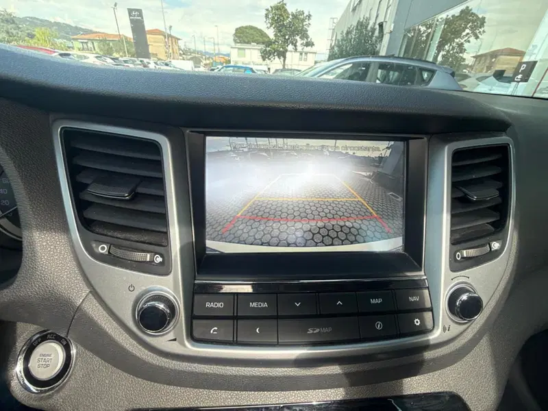 Hyundai Tucson usata a Massa-Carrara (12)