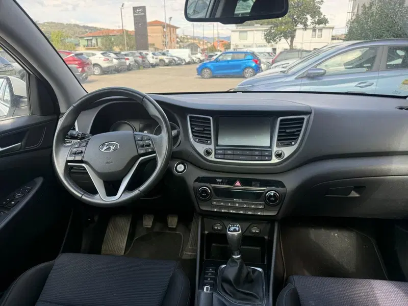 Hyundai Tucson usata a Massa-Carrara (6)