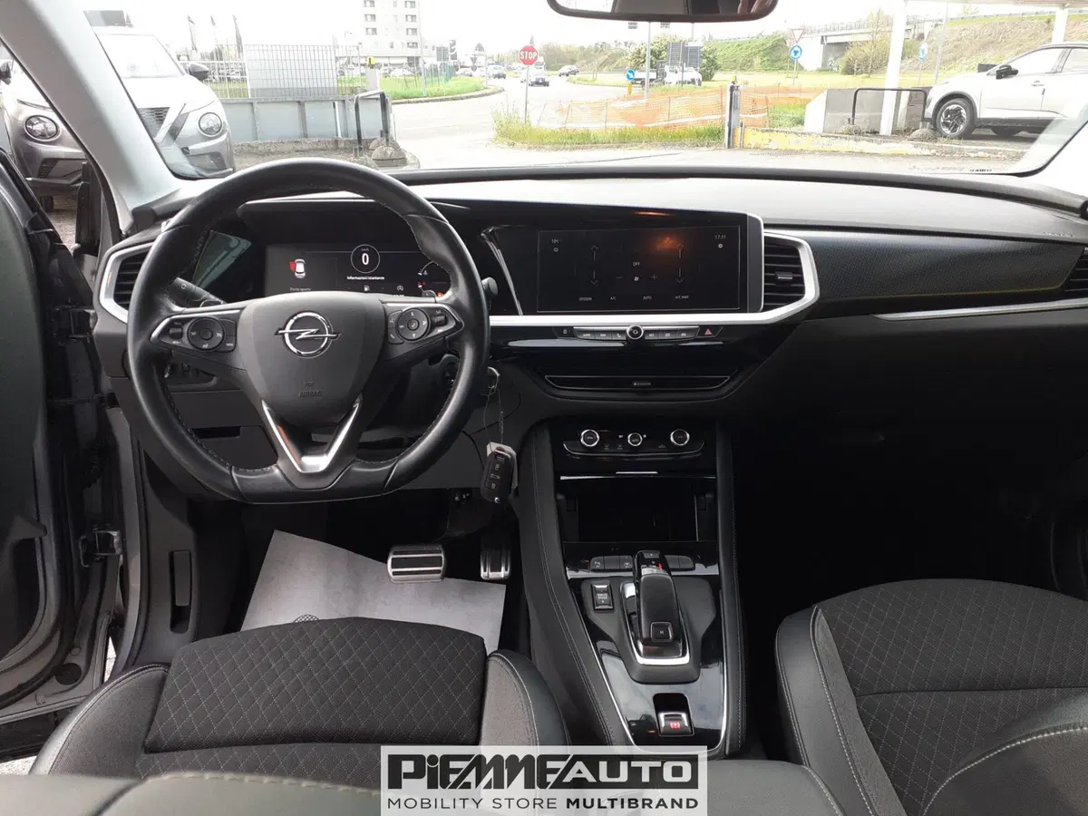 Opel Grandland usata a Piacenza (18)