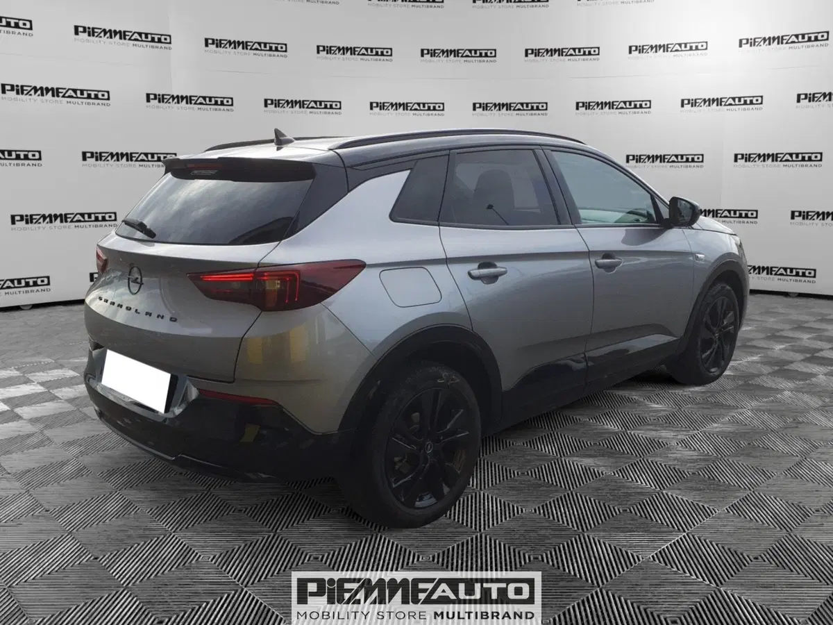 Opel Grandland usata a Piacenza (6)