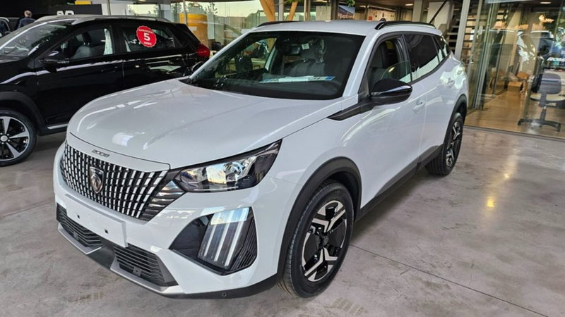 Peugeot 2008 nuova a Foggia (3)