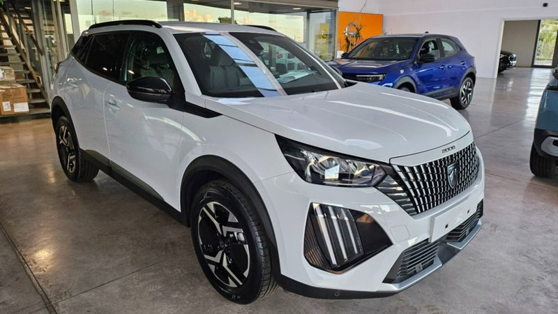 Peugeot 2008 nuova a Foggia (5)