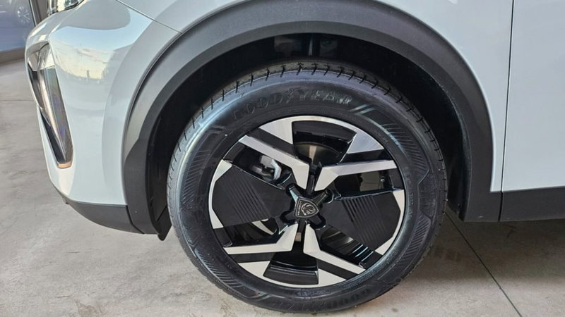 Peugeot 2008 nuova a Foggia (6)