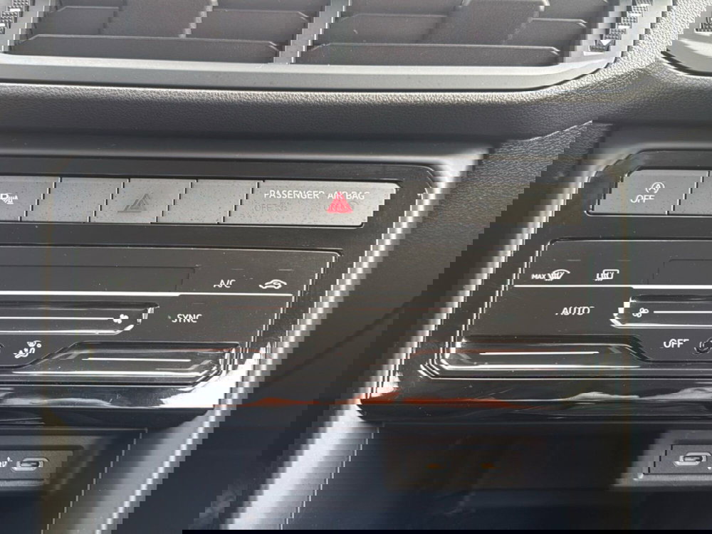 Volkswagen T-Cross usata a Terni (14)