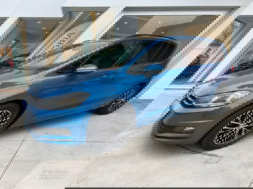 Volkswagen Touran usata a Brescia