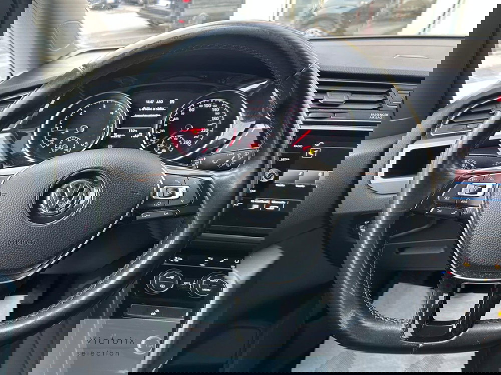 Volkswagen Touran usata a Brescia (10)