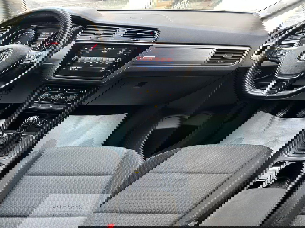 Volkswagen Touran usata a Brescia (13)
