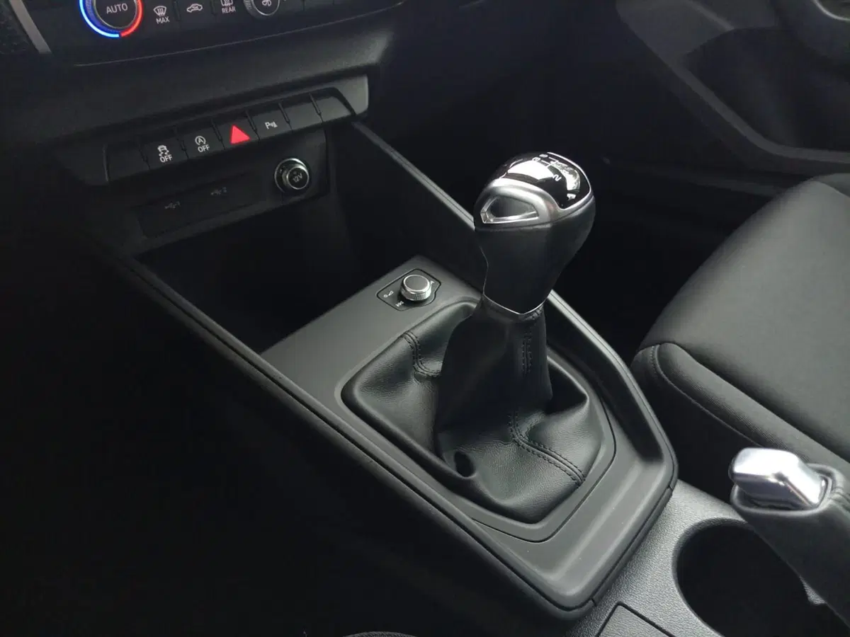 Audi A1 allstreet usata a Bari (13)