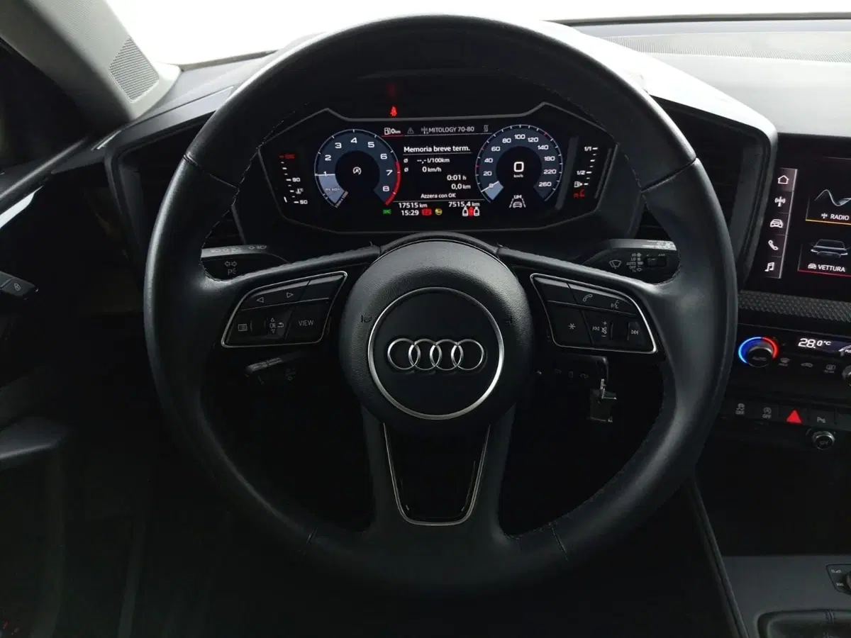 Audi A1 allstreet usata a Bari (3)
