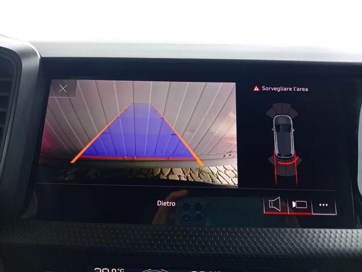 Audi A1 allstreet usata a Bari (9)