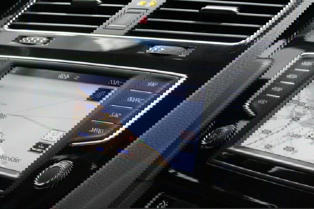 Volkswagen Golf Variant usata a Bari (10)