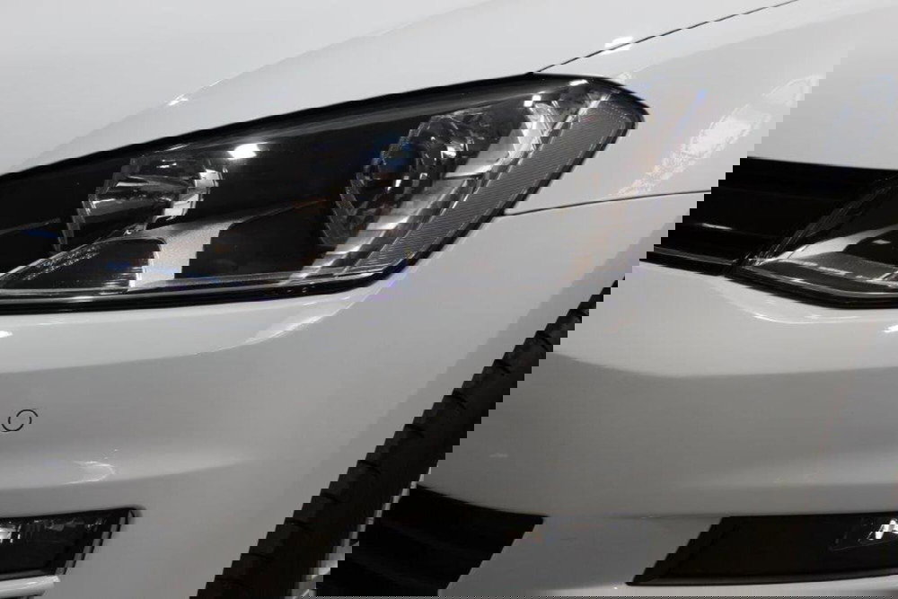 Volkswagen Golf Variant usata a Bari (5)