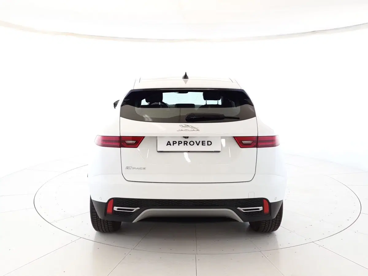 Jaguar E-Pace usata a Monza e Brianza (7)