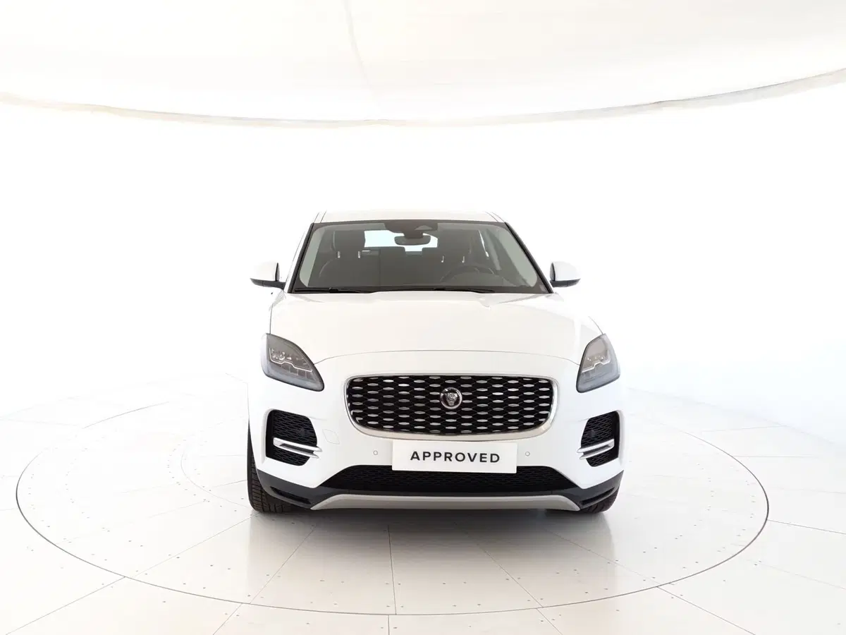 Jaguar E-Pace usata a Monza e Brianza (8)