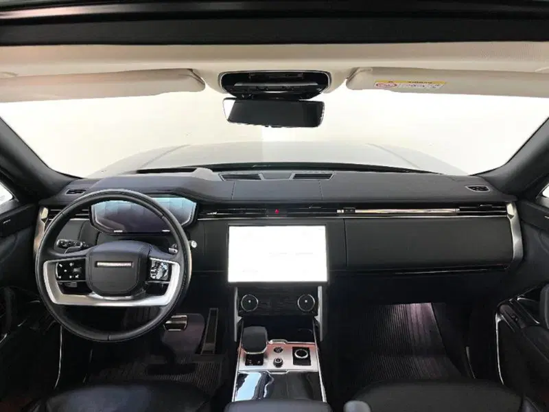 Land Rover Range Rover usata a Venezia (7)