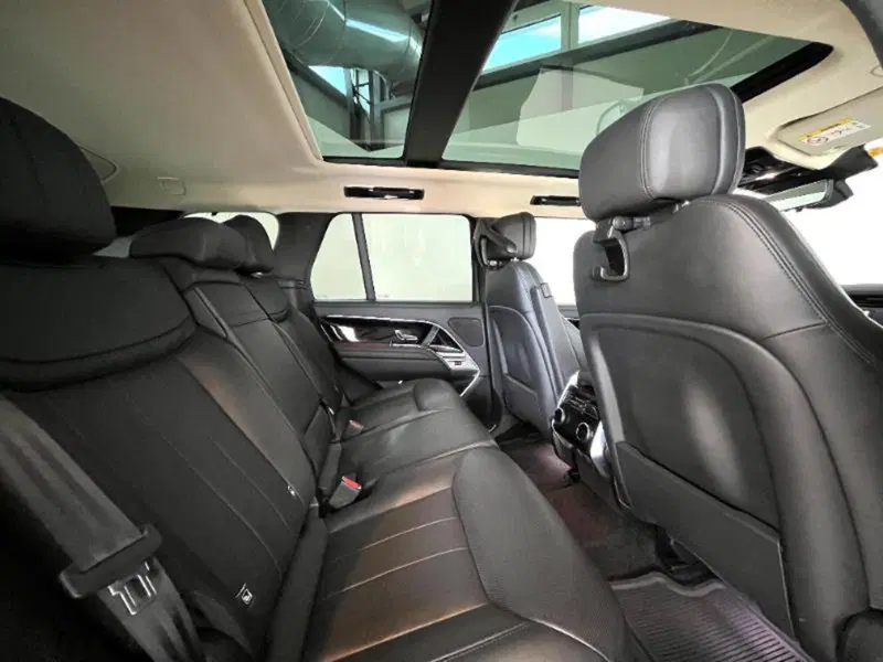 Land Rover Range Rover usata a Venezia (8)