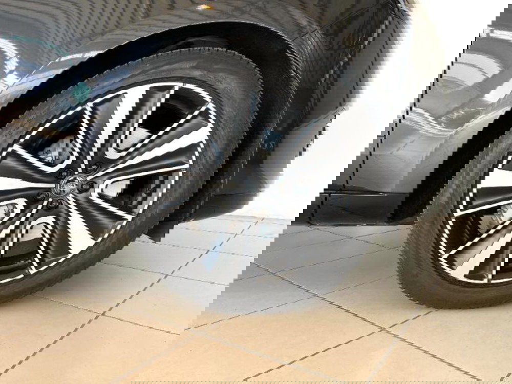 Land Rover Range Rover usata a Venezia (9)