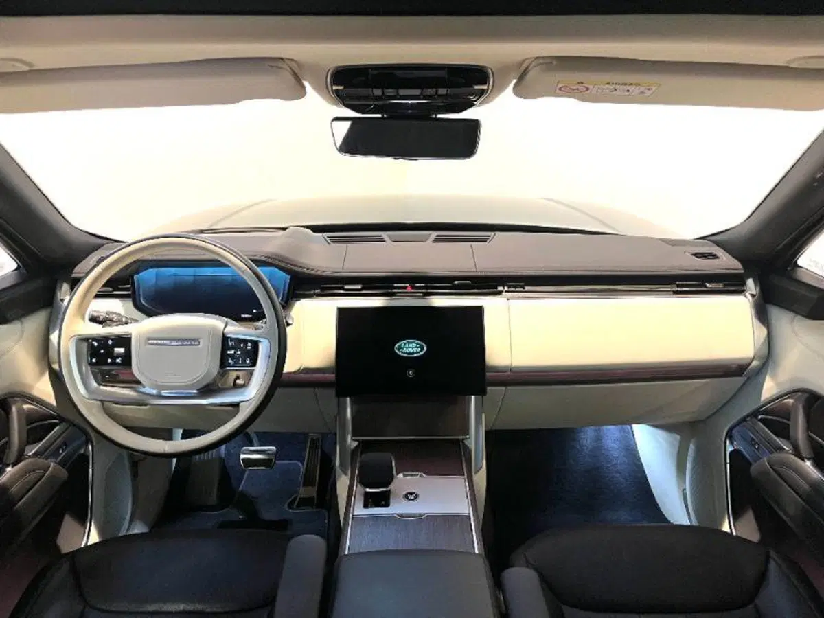 Land Rover Range Rover Sport usata a Venezia (6)