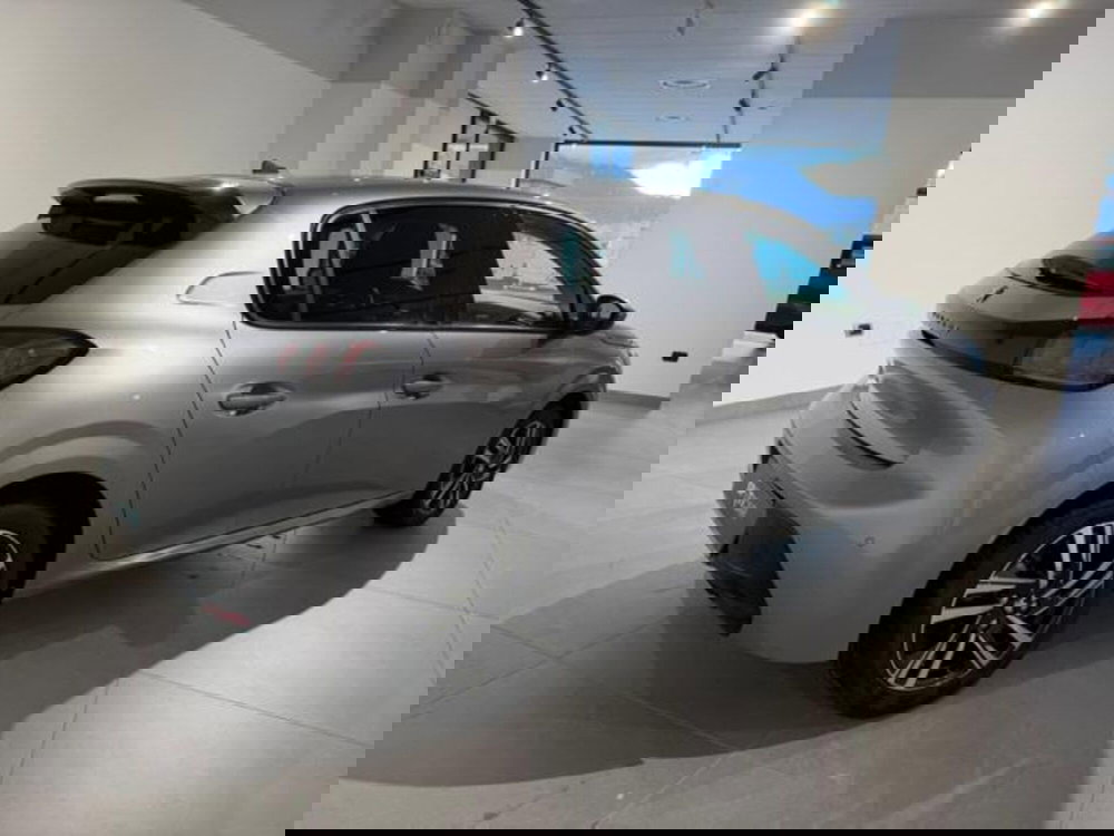 Peugeot 208 usata a Salerno (4)