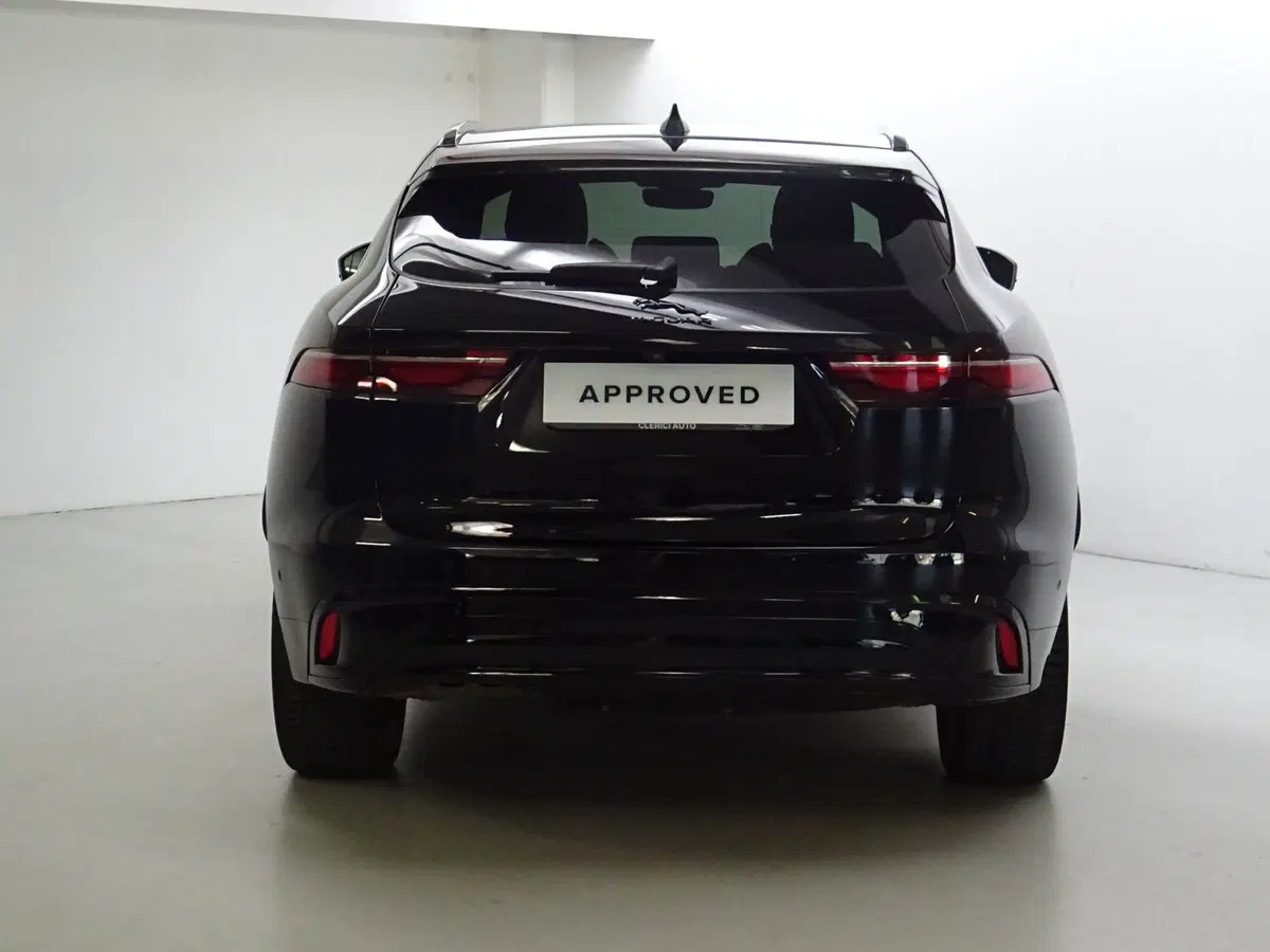 Jaguar F-Pace usata a Como (7)