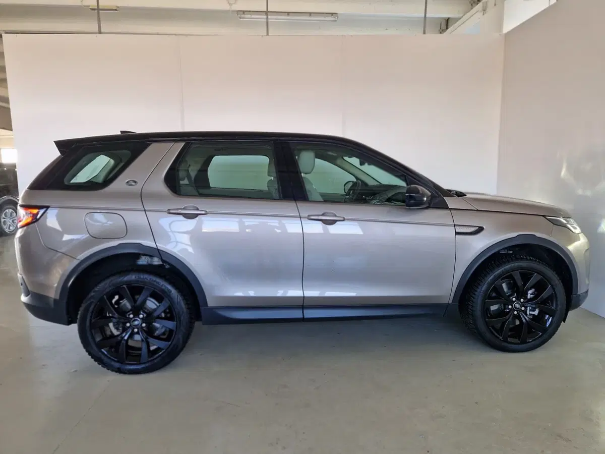 Land Rover Discovery Sport usata a Modena (6)