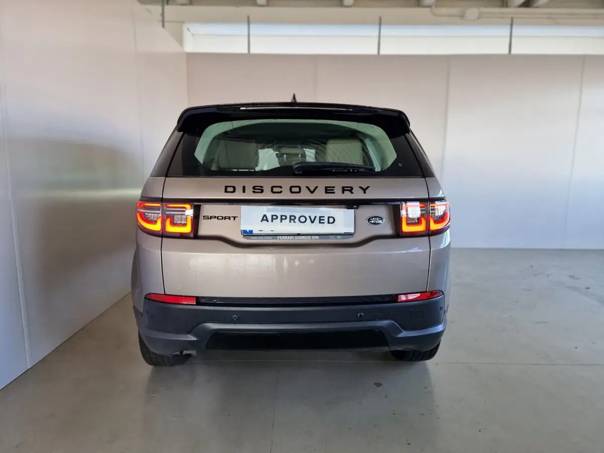 Land Rover Discovery Sport usata a Modena (7)