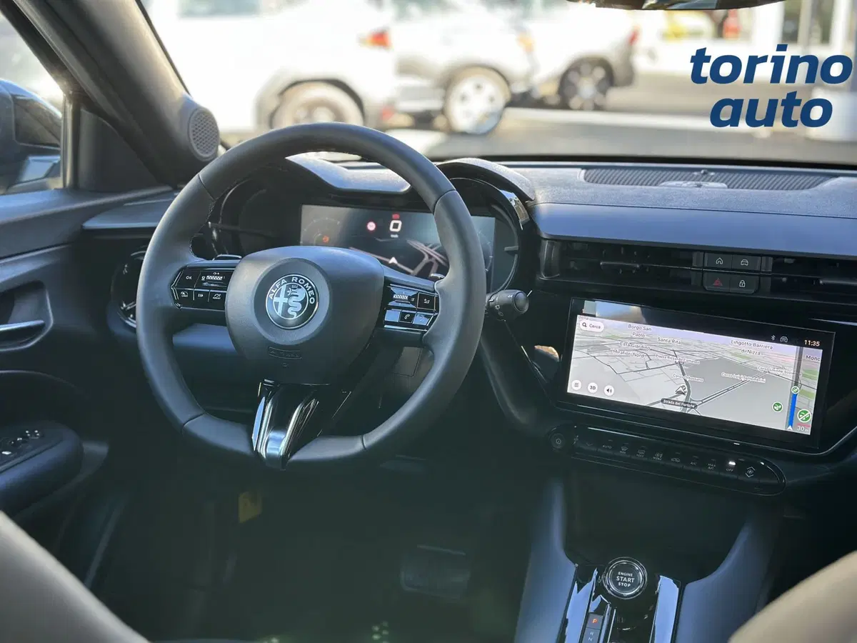 Alfa Romeo Junior nuova a Cuneo (16)