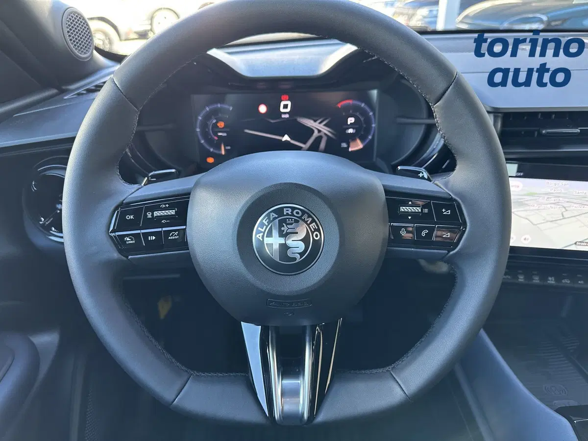 Alfa Romeo Junior nuova a Cuneo (17)