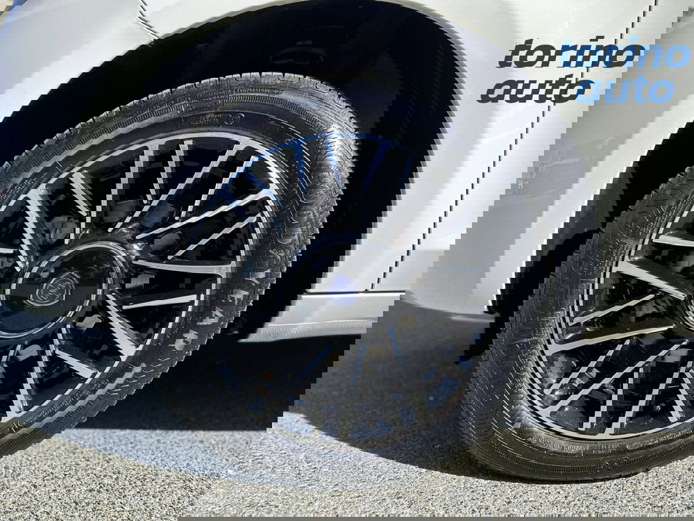 Lancia Ypsilon usata a Torino (9)