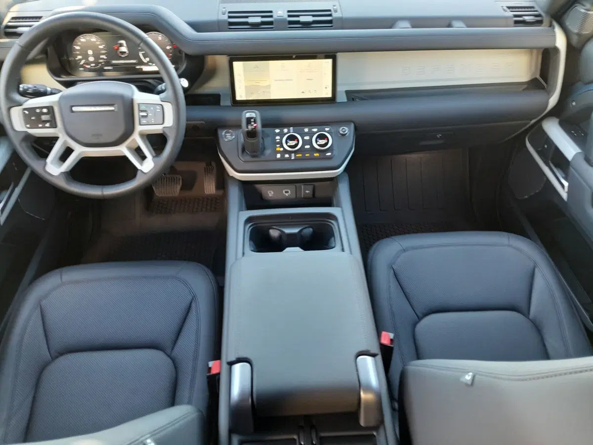 Land Rover Defender usata a Cuneo (10)