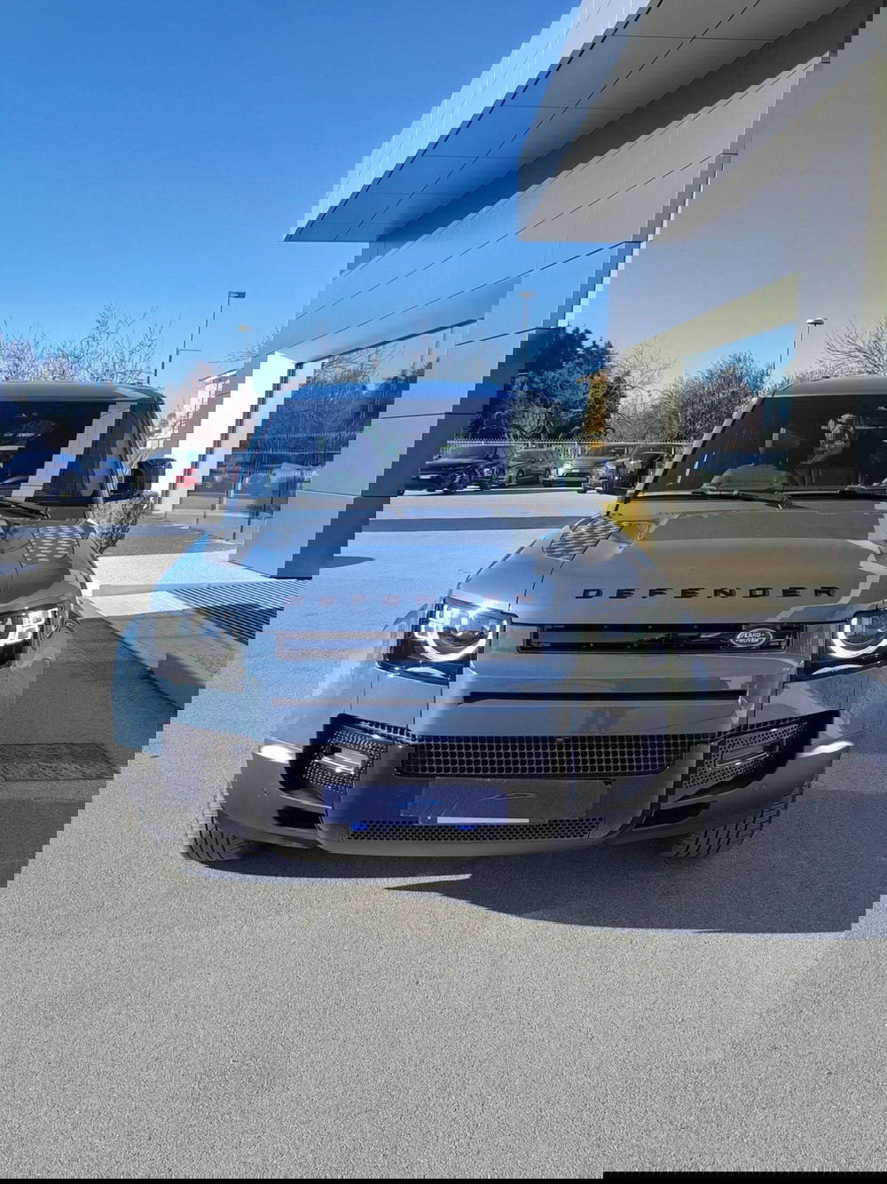 Land Rover Defender usata a Cuneo (2)