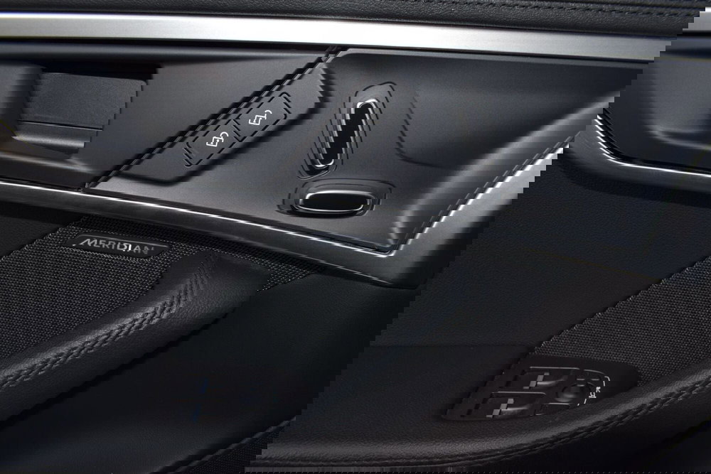 Jaguar F-Type Coupé usata a Cuneo (16)