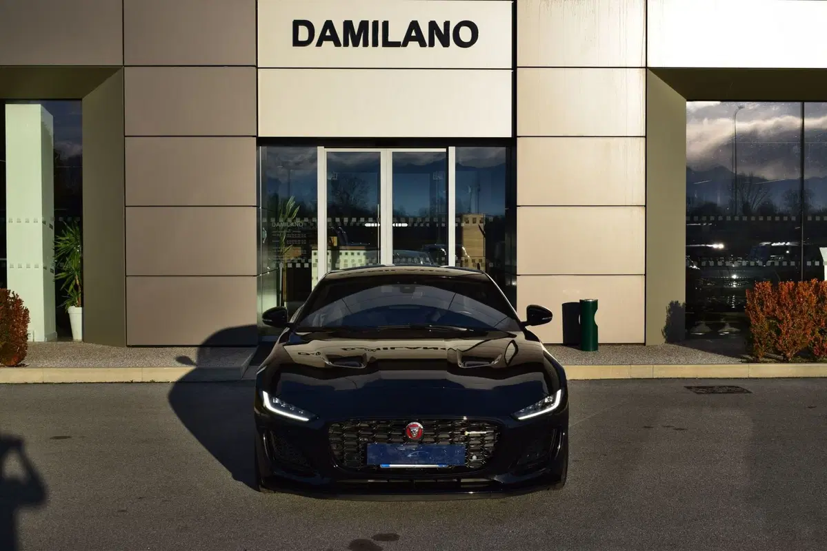 Jaguar F-Type Coupé usata a Cuneo (2)