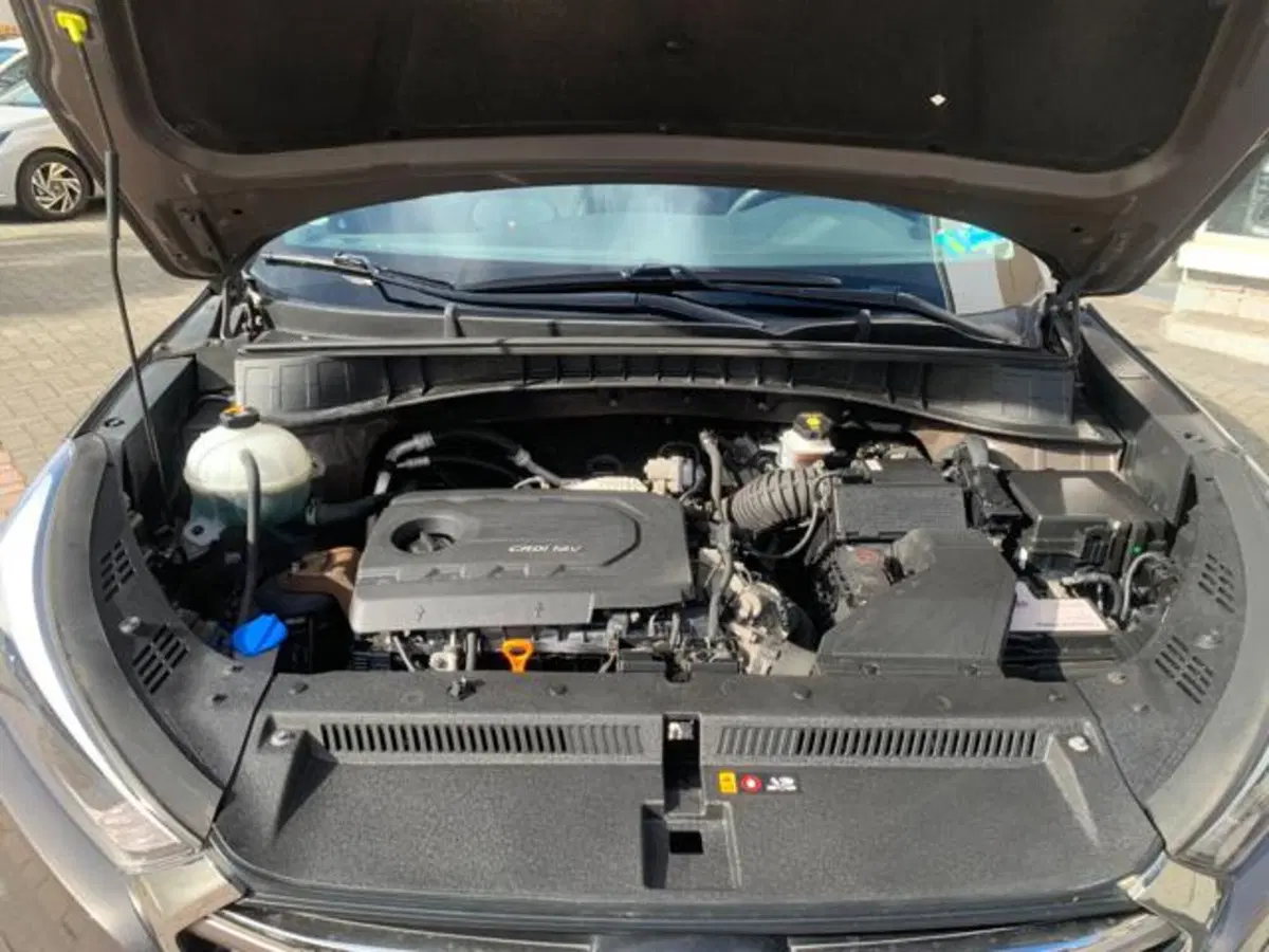 Hyundai Tucson usata a Parma (11)