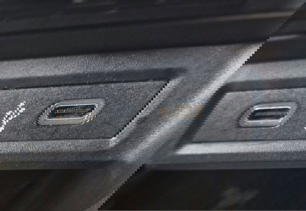 Volkswagen T-Cross usata a Terni (13)