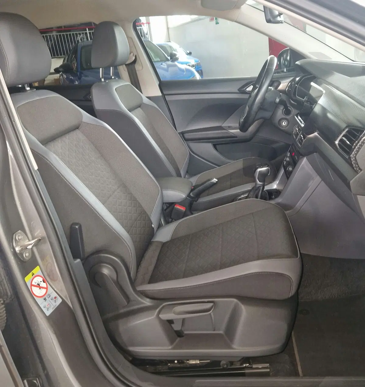Volkswagen T-Cross usata a Terni (8)