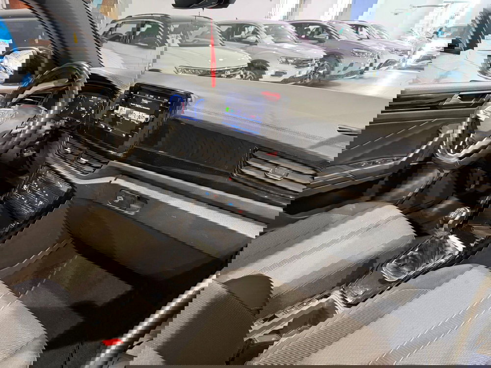 Volkswagen T-Roc Cabrio usata a Genova (12)