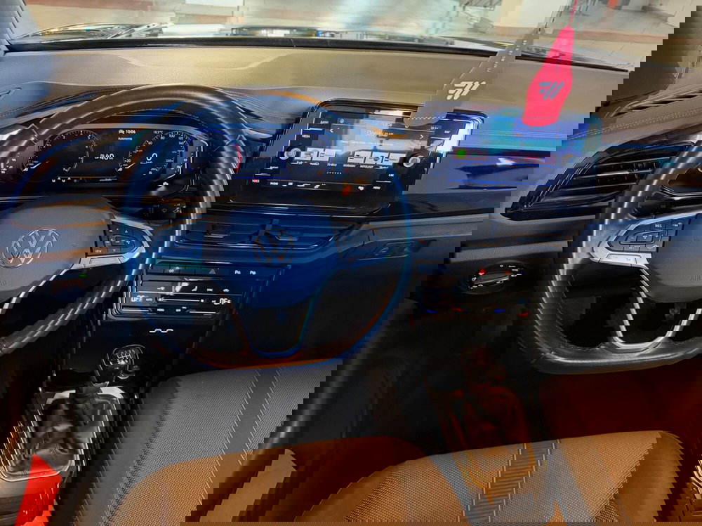 Volkswagen T-Roc Cabrio usata a Genova (18)