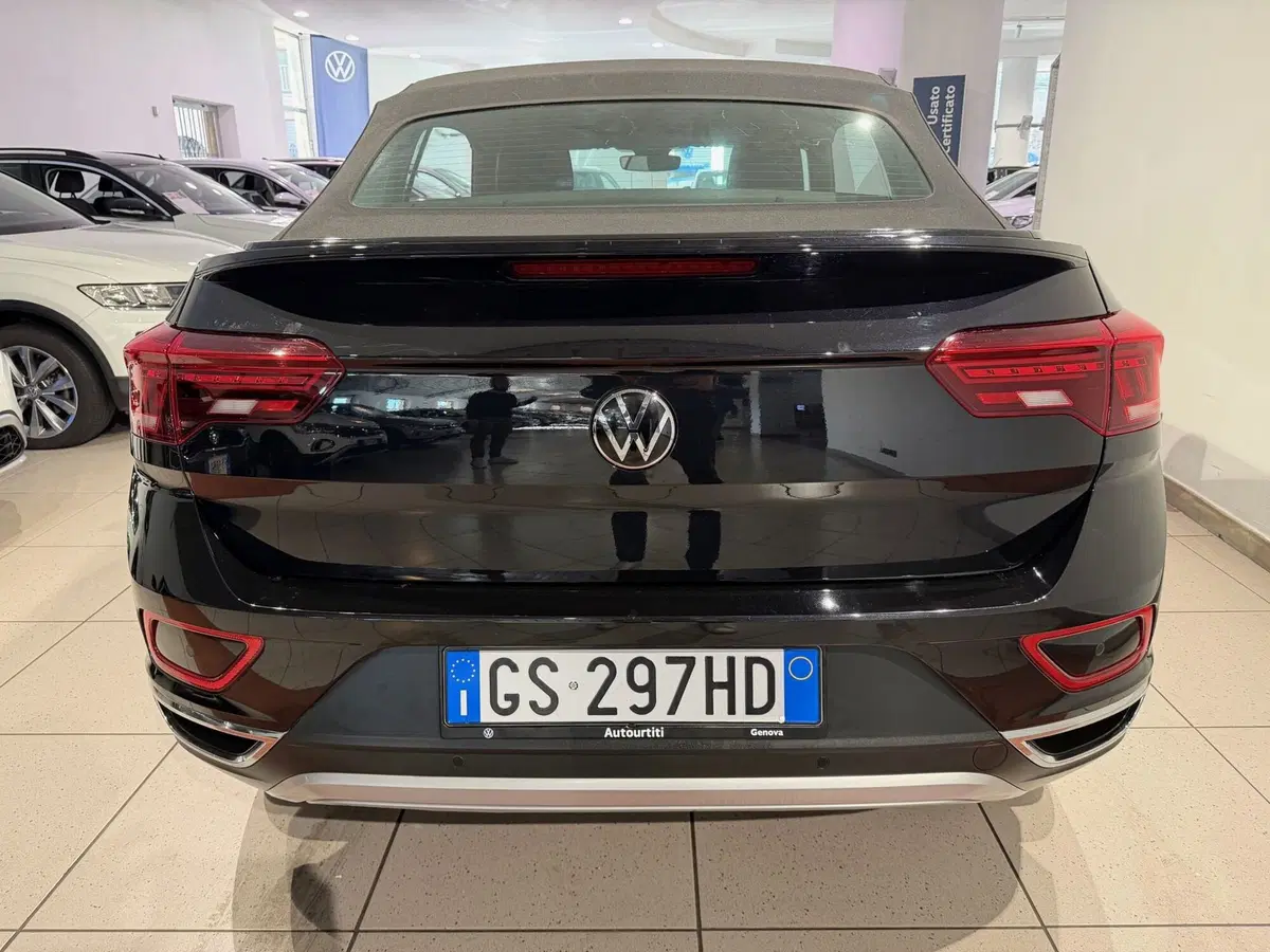 Volkswagen T-Roc Cabrio usata a Genova (4)