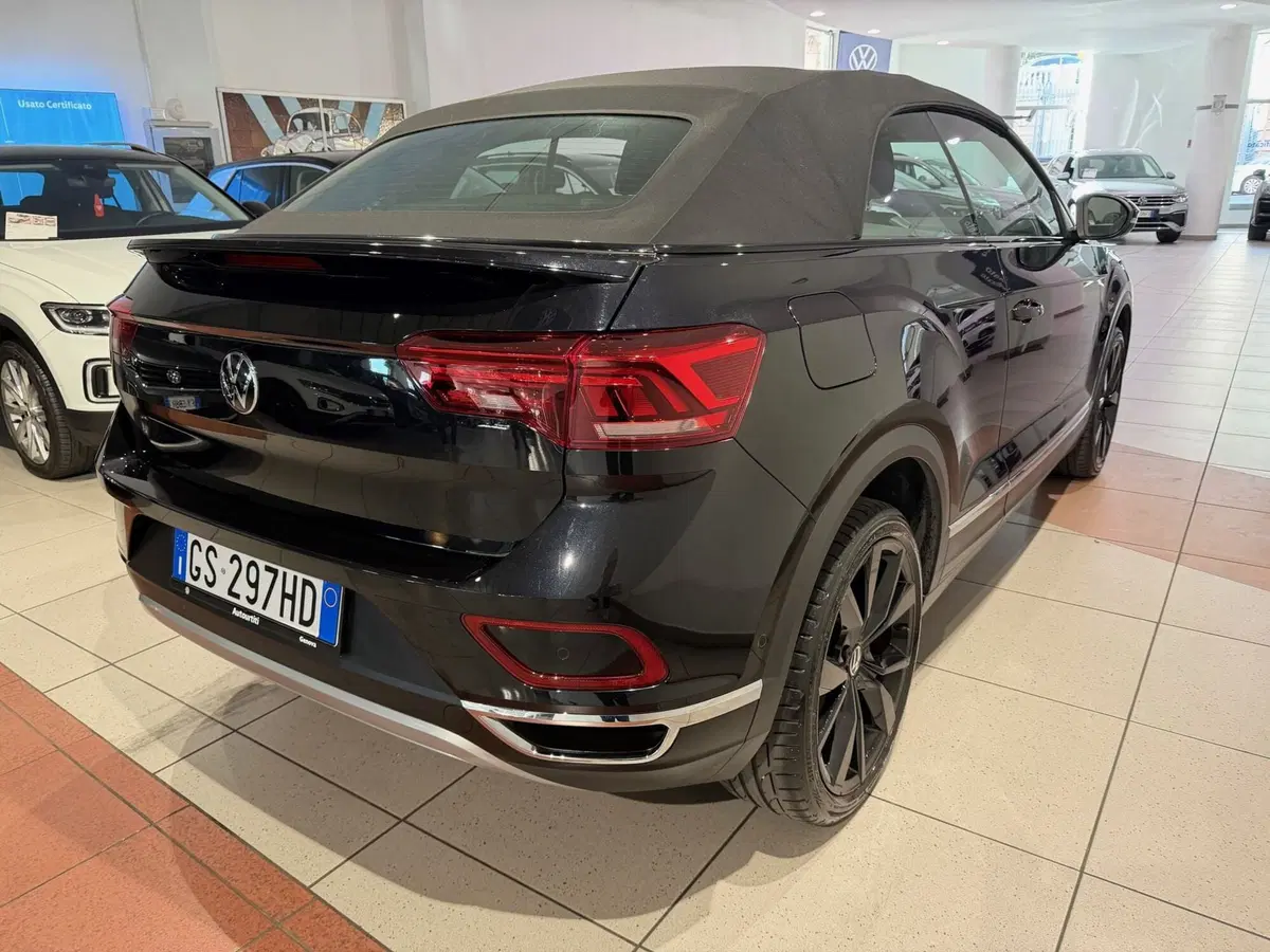 Volkswagen T-Roc Cabrio usata a Genova (5)
