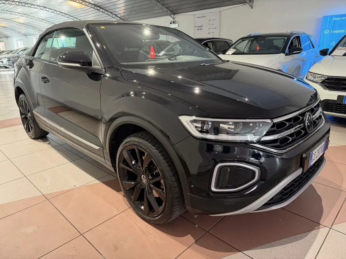 Volkswagen T-Roc Cabrio usata a Genova (6)