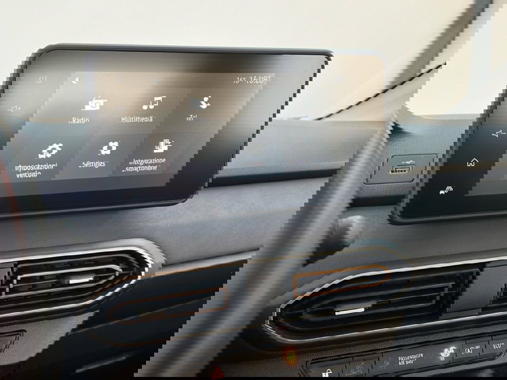 Dacia Sandero usata a Roma (18)