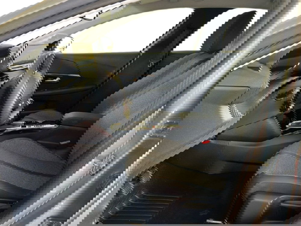 Peugeot 208 usata a Roma (13)