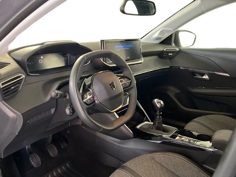 Peugeot 208 usata a Roma (14)
