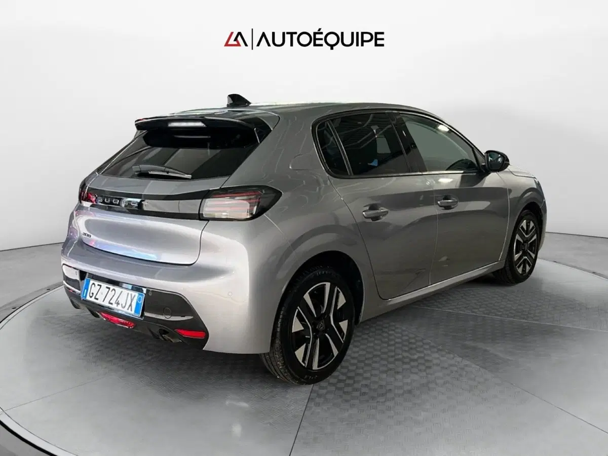 Peugeot 208 usata a Roma (5)