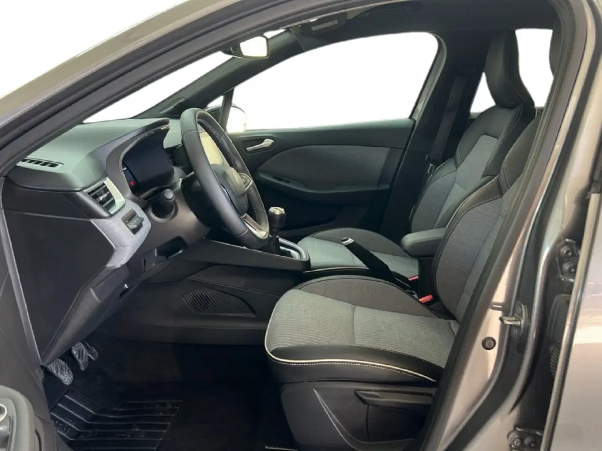 Renault Clio usata a Roma (14)